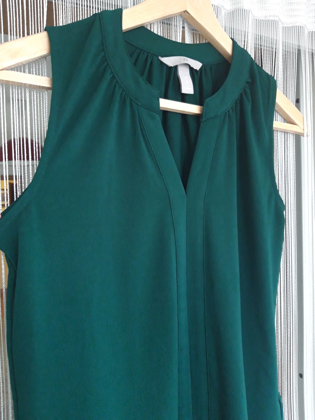 Blusa de cor verde escuro esmeralda da HM (XS/36) - NOVA!
