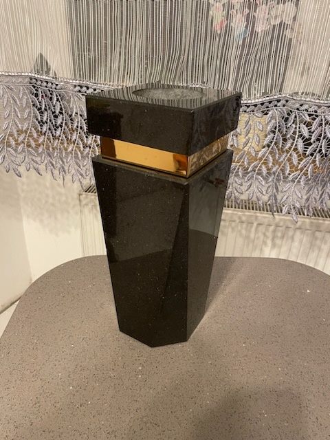 Wazon granitowy szwed