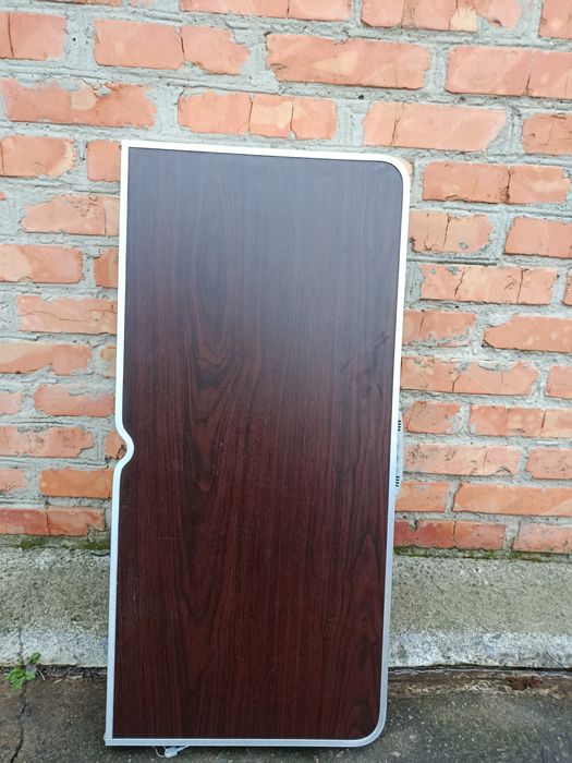 Стіл розкладний з 4 стільцями