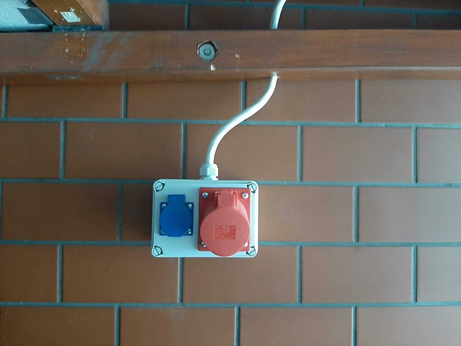 Elektryk/Instalacje Elektryczne/Pogotowie elektryczne/Ładowarki do aut