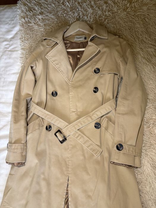 Бежевий тренч пальто плащ