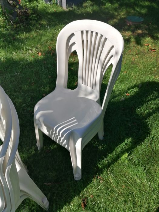 Krzesło plastikowe ogrodowe