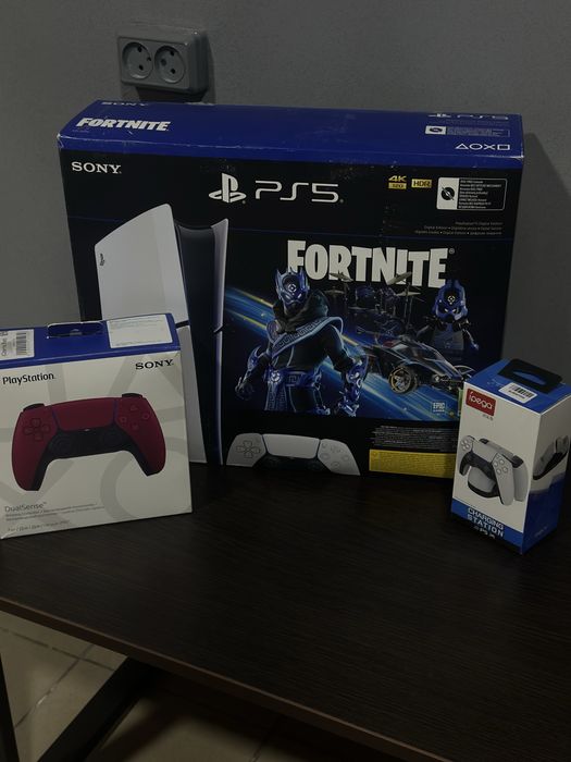 PS5 Slim Digital Edition 1 Tb+ 9 ігор