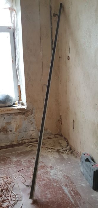 Продам 2 алюминиевых карниза