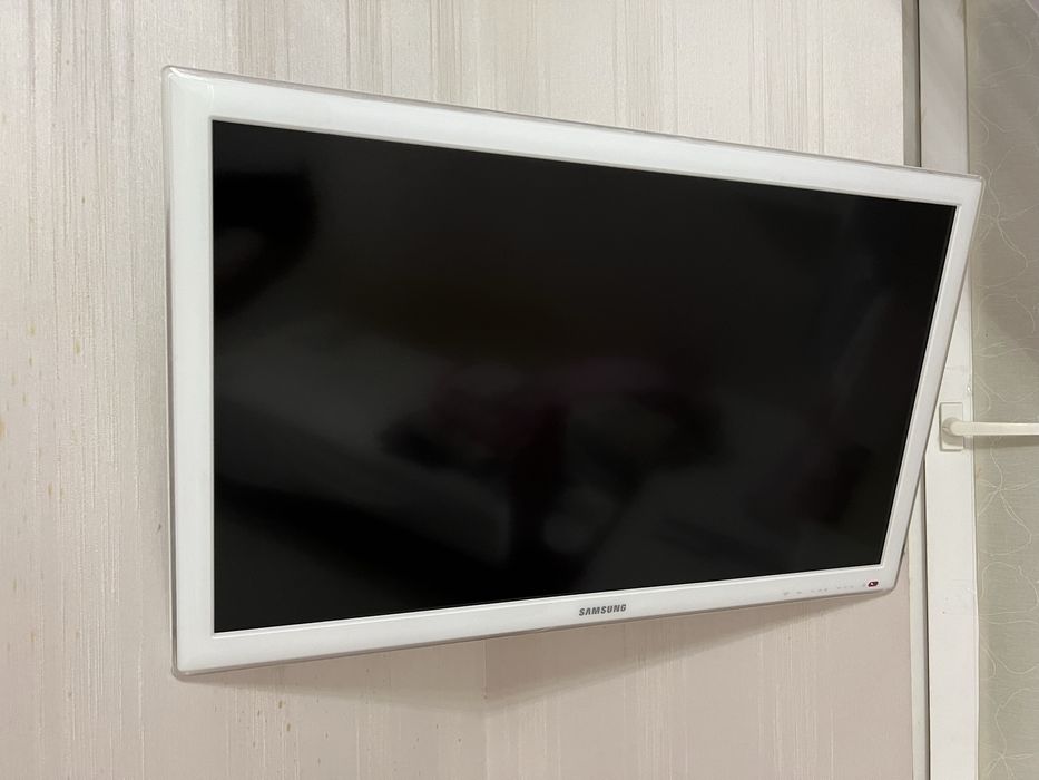 Телевізор samsung