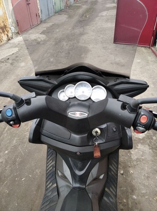 Продам Malaguti Madison RS 250 ie 3