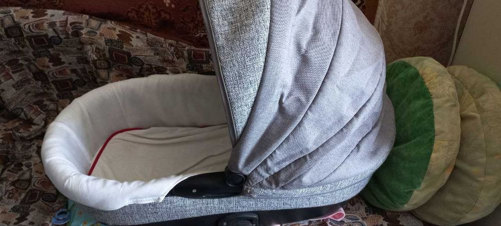Продам коляску б/у