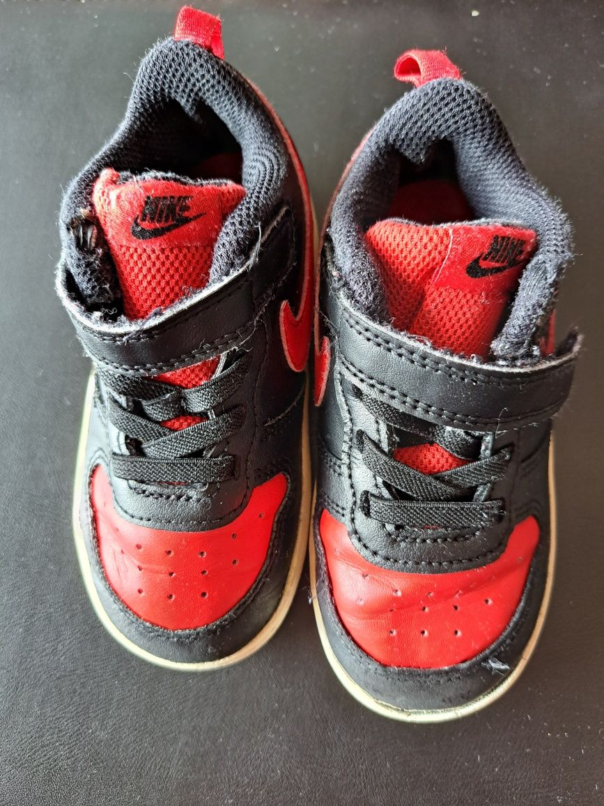 Tenis de menino (azuis nr 24) (nike nr 25)