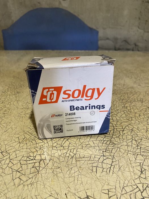 Підшипник 214008