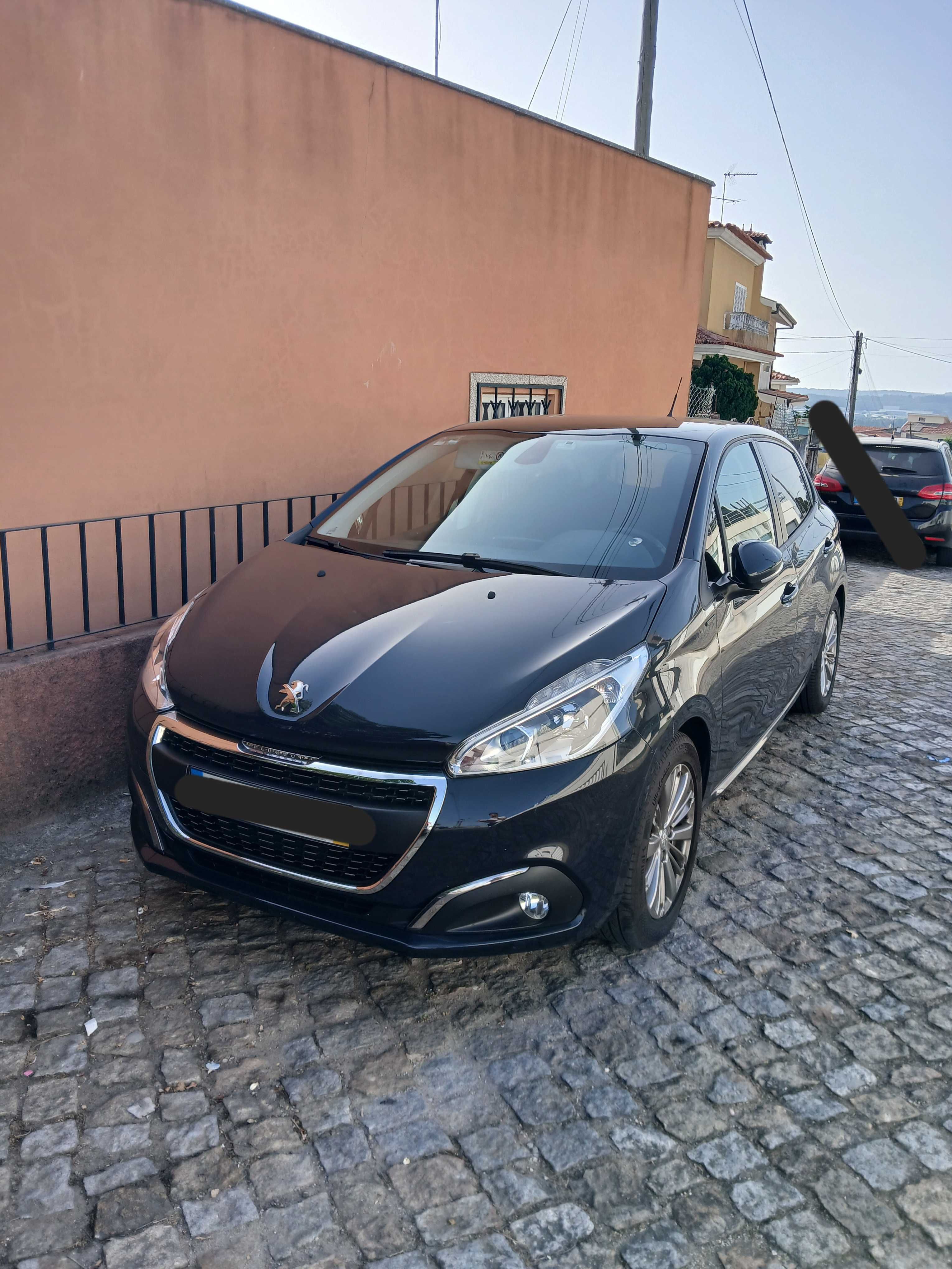 Peugeot 208 1.2 PureTech Signature
