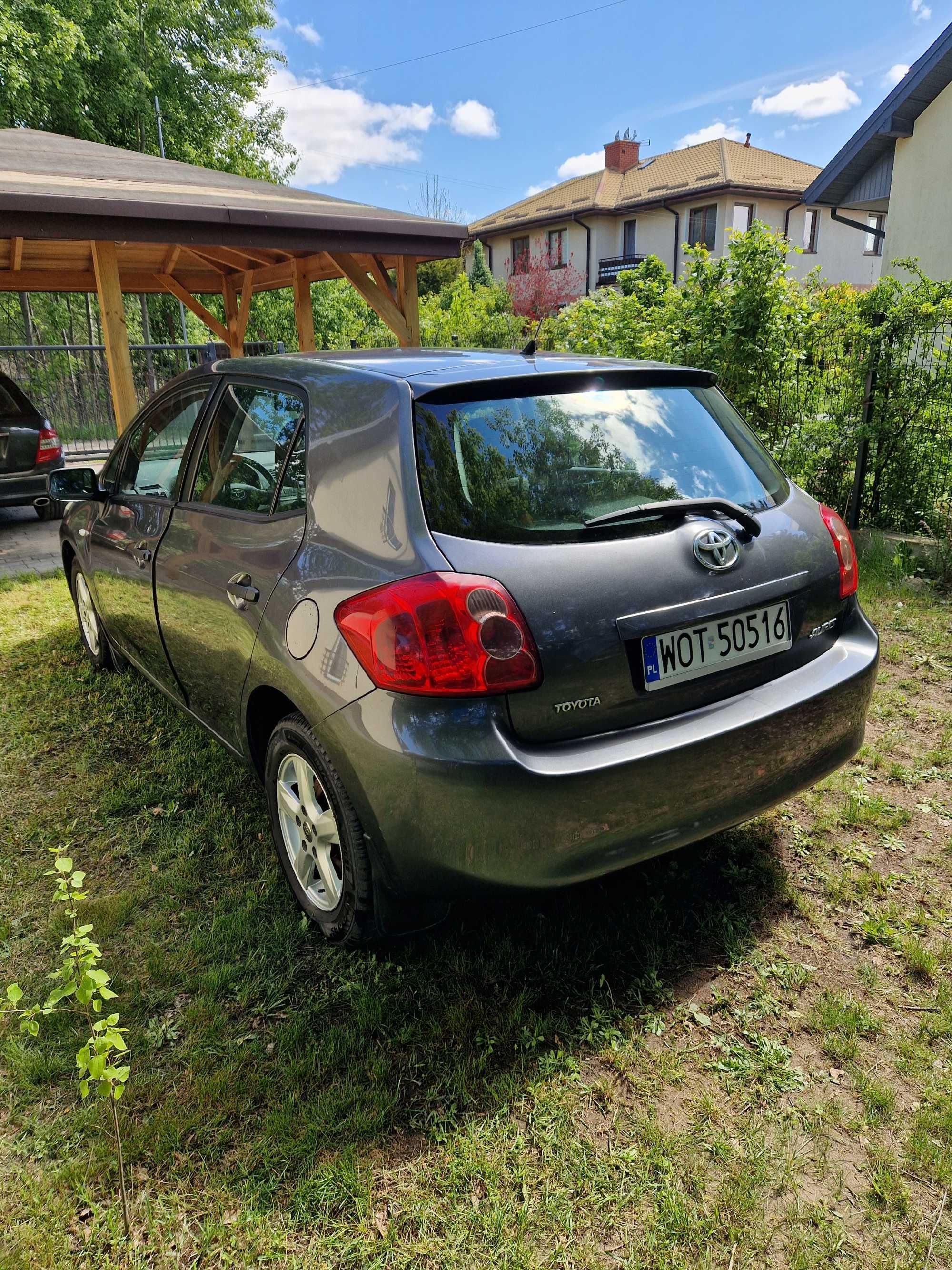 Toyota Auris 1,4 diesel.