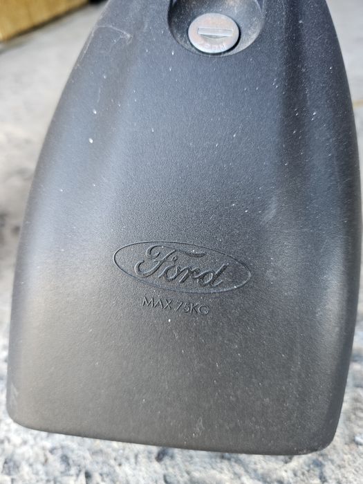 Продам багажник на кришу форд фокус 3