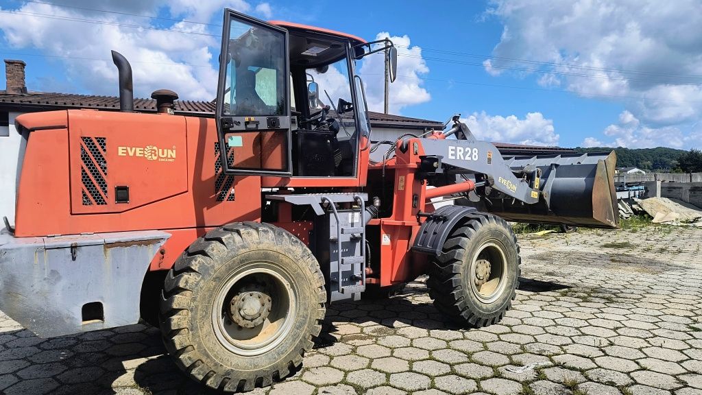 Evern ER28 z wagą + widły