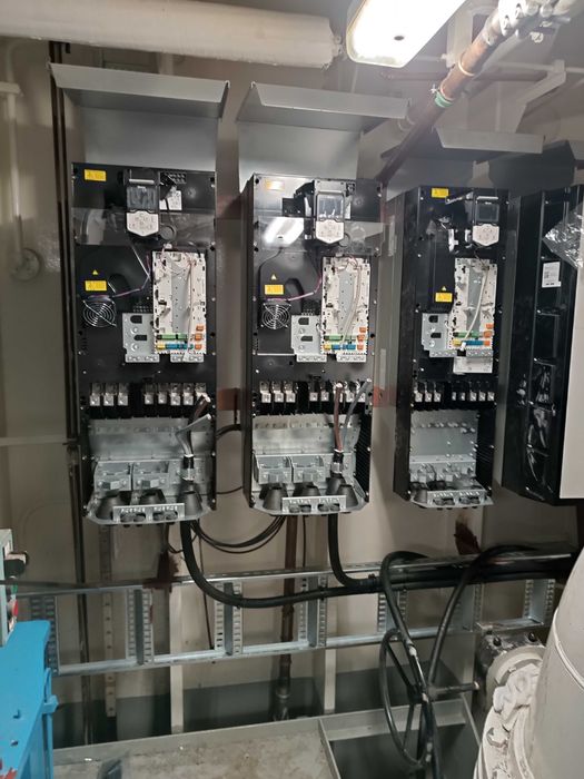 Elektryk z uprawnieniami, Podłączanie płyt indukcyjnych, inne usługi