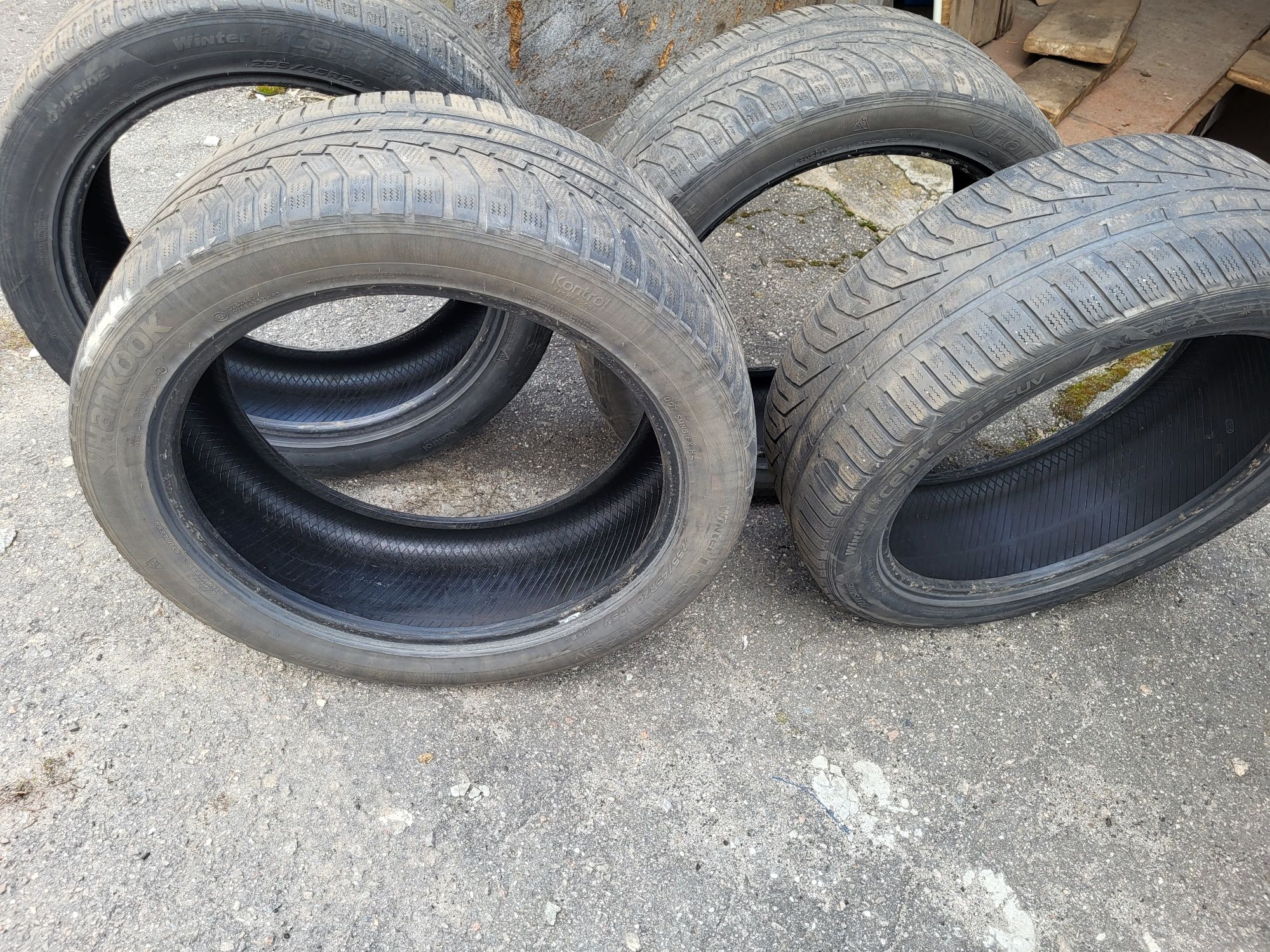 Резина 255/45 r20