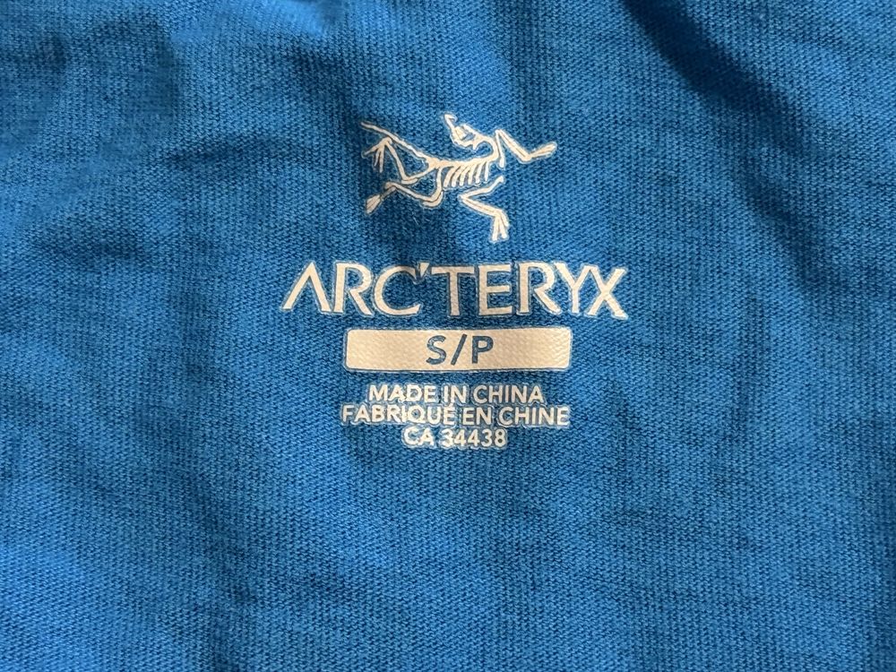 Koszulka Arc’teryx S niebieska logowana tshirt 100% bawełna