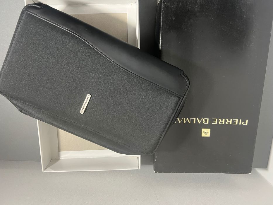 Saszetka  na dokumenty nowa