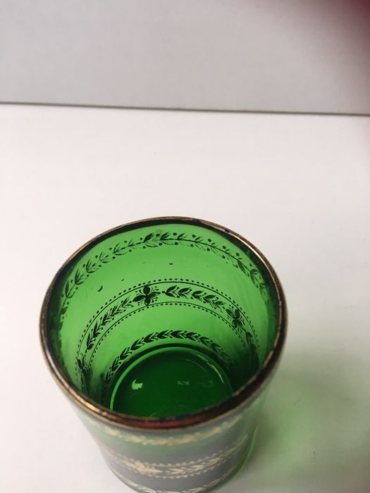 Copo em cristal verde esmeralda, primeira metade Sec. XX