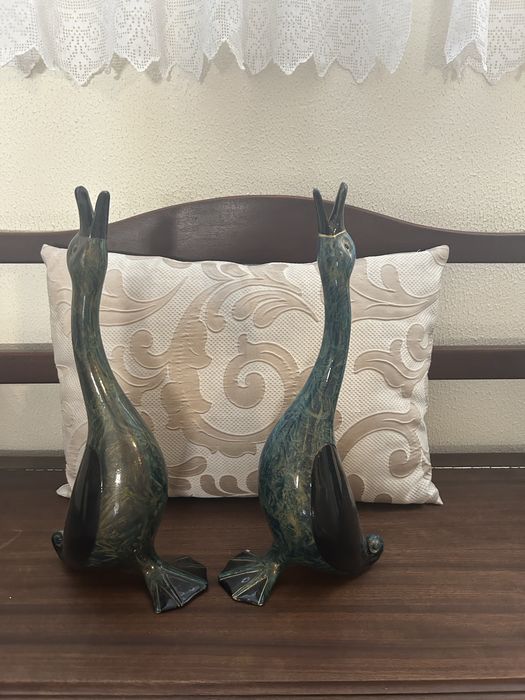 Patos em tons verdes