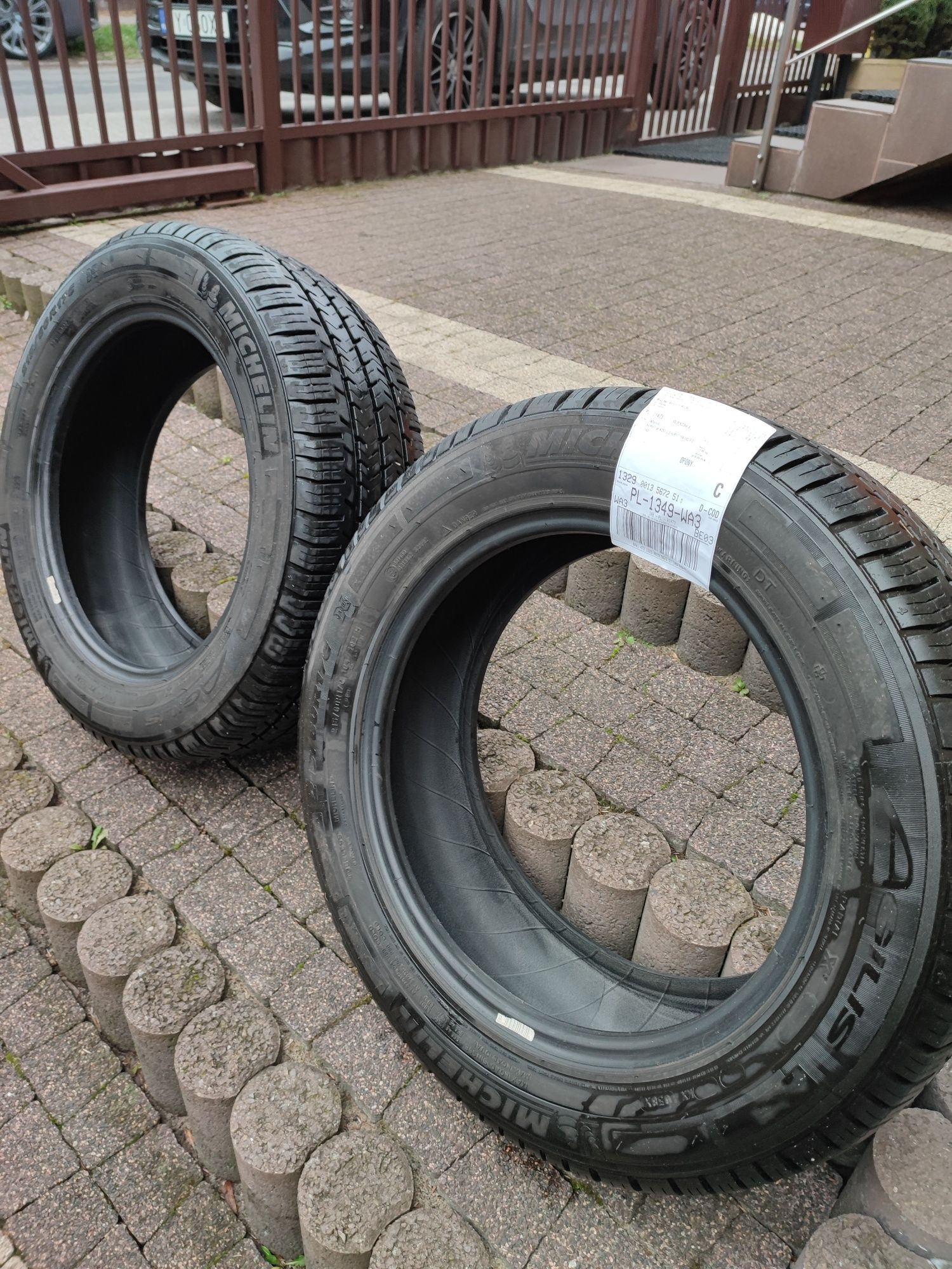 Opony Michelin Agilis 215/60 R17C 22r premium jak Nowe