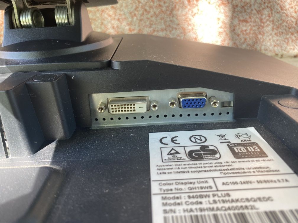Samsung syncmaster 940bw Plus /  450 грн