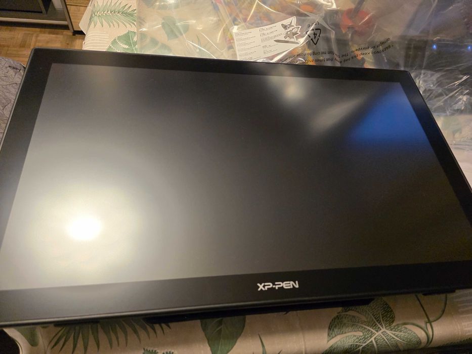 XP-Pen Artist 24 + pilot – idealny prezent dla artysty