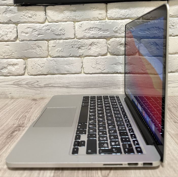 Продам Macbook Pro 13” 2014p 8/128