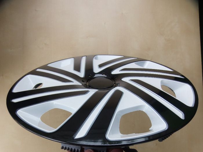 Kołpaki 14 15 16 Białe Czarne Opel Vw Ford Renault Mazda Kia BMW Nissa