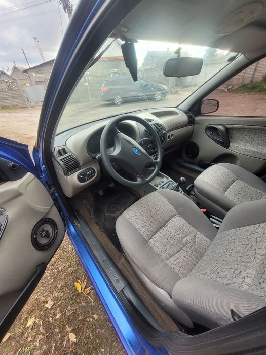 Продам срочно машыну