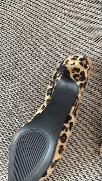 Leopardowe buty obcasy sandały Zara