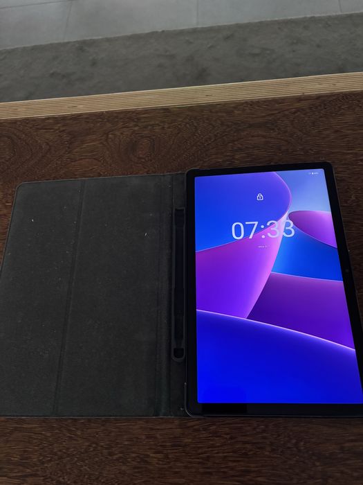 Tablet Lenovo TB128FU