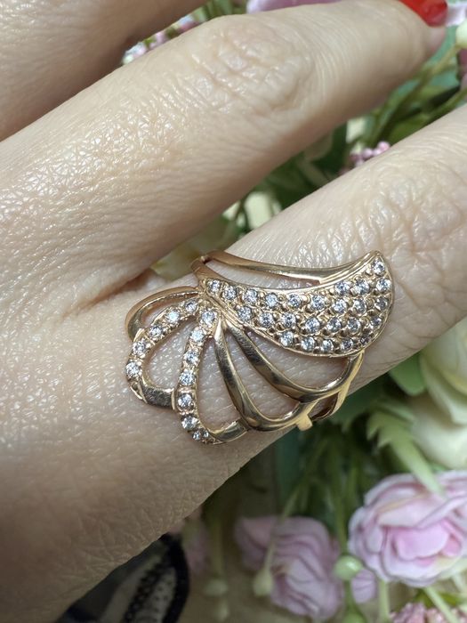 Золотое кольцо 19р.