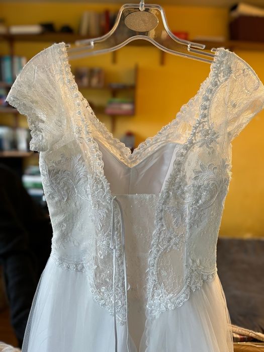 Suknia ślubna księżniczka, rozkloszowana