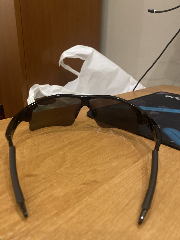 очки солнцезащитные велосипедные Oakley