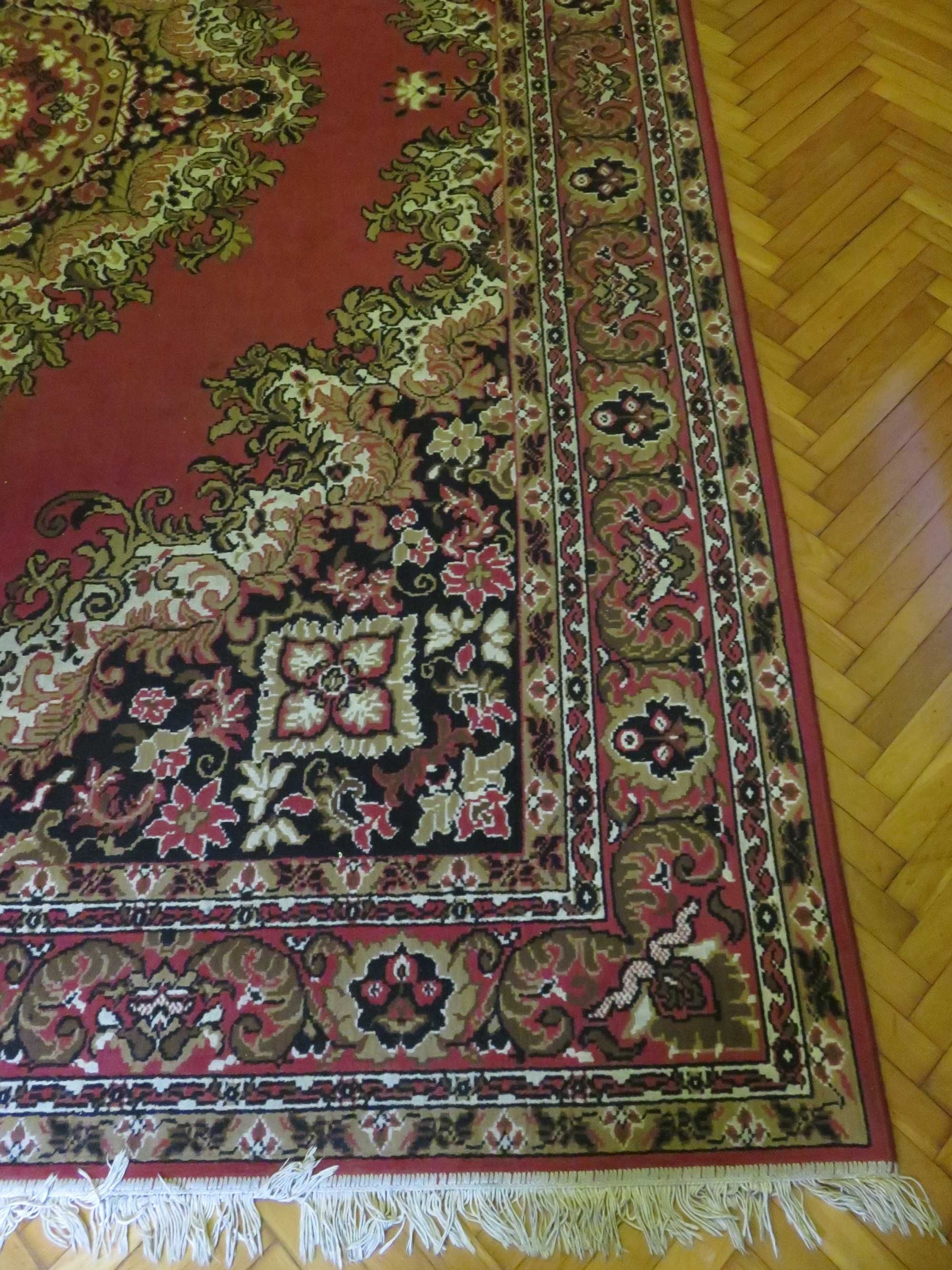 Sprzedam dywan turecki 2,80 na 3,60 nowa atrakcyjna cena