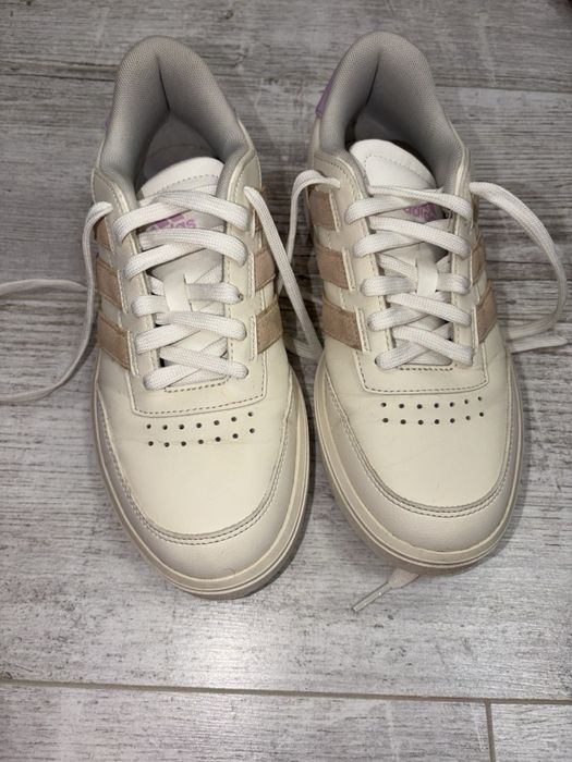 Кросівки Адідас ідеальний стан