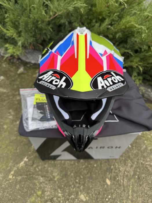 Мотошлем кросс ендуро Airoh Stryker розмер М57-58