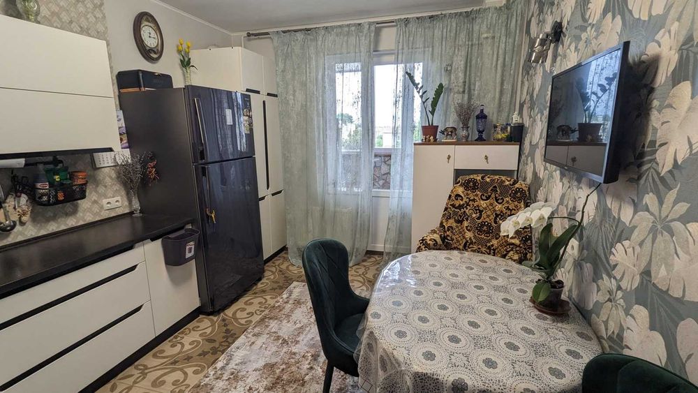 2 комнатная квартира Молодежное с хорошим ремонтом