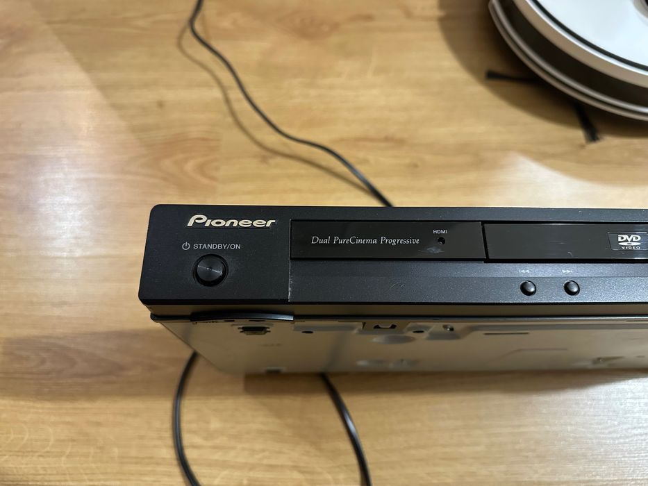 Odtwarzacz Pioneer DVD CD USB  DV-410V / Dolby Digital / DTS / HDMI