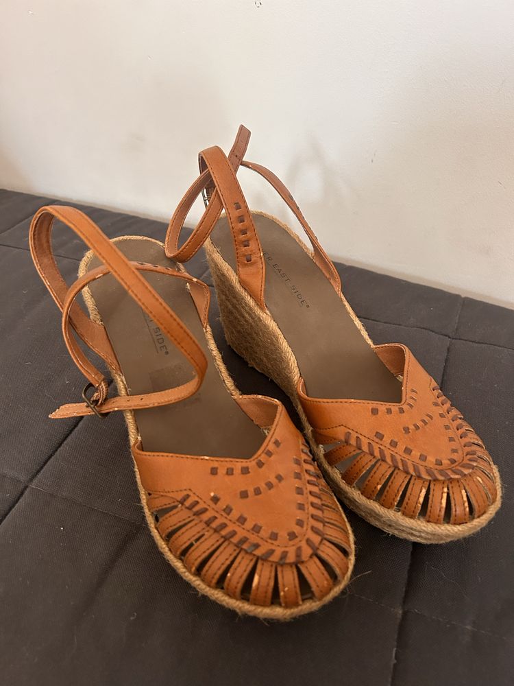 Sandaly na koturnie boho style rozm 38