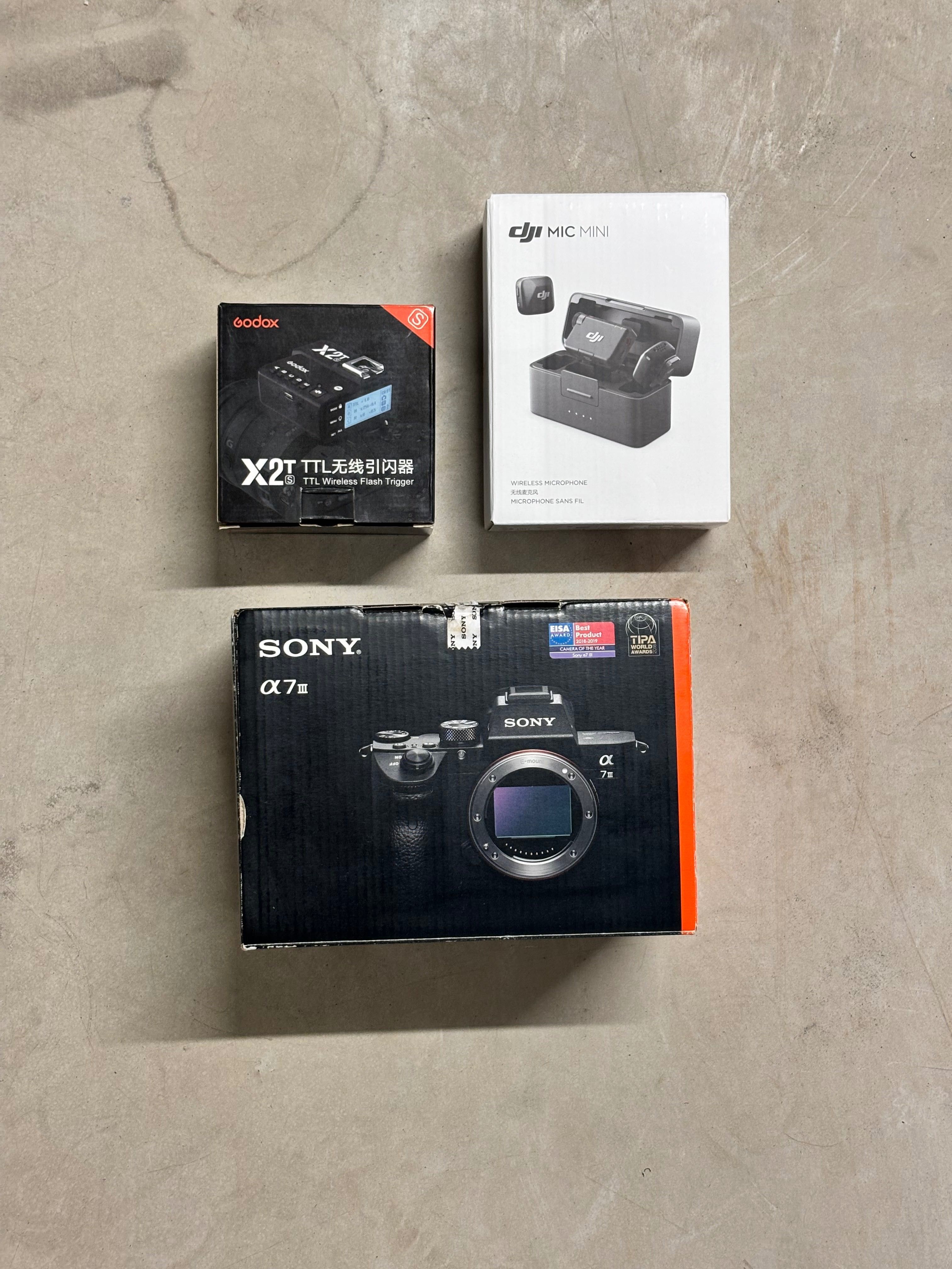 Kit Sony A7III + DJI Mic Mini + Godox V1 + ETC