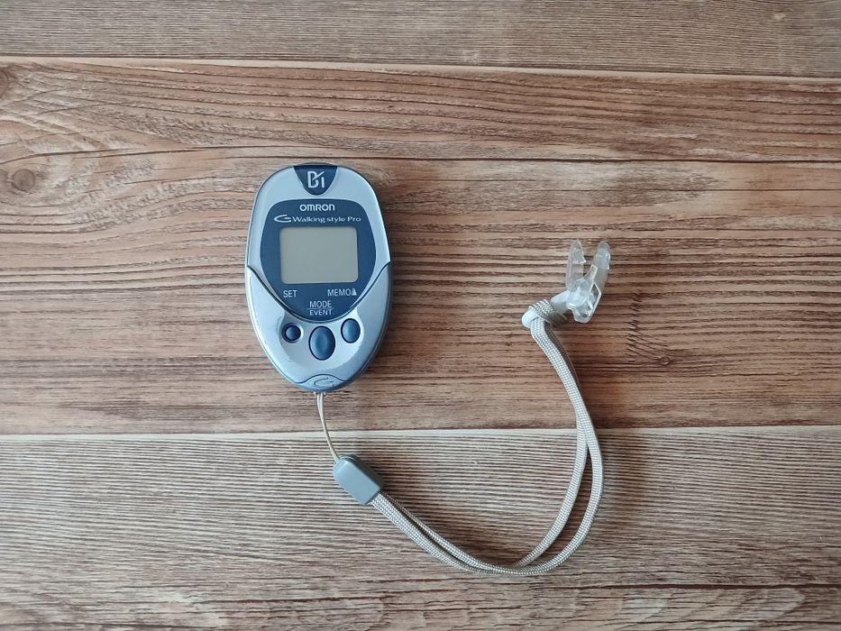 Крокомір, шагомер Omron