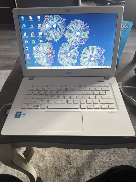 Acer Aspire V intel core  i5