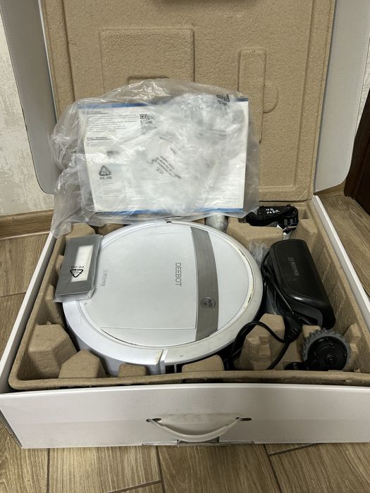 Робот-пылесос Ecovacs Deebot m88