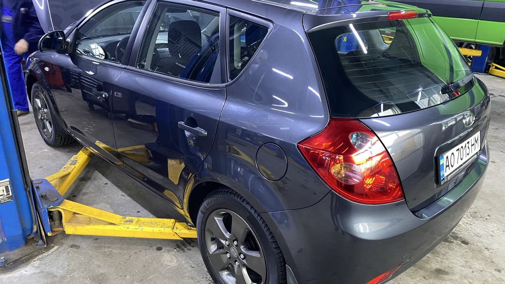 Kia ceed ed 2008 року