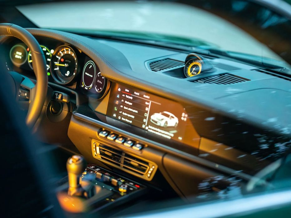 Porsche 911 Porsche 911 GT3 Touring (992) – 2022 – manual / PCCB / Sport Chrono /