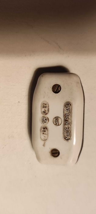 Wyłącznik na kabel z lat 60-tych