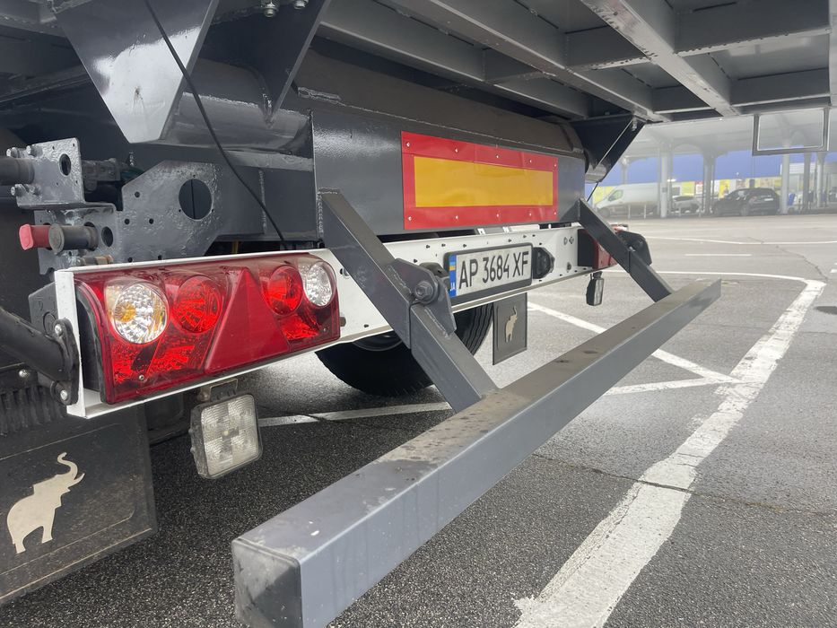 Полуприцеп самосвал Schmitz