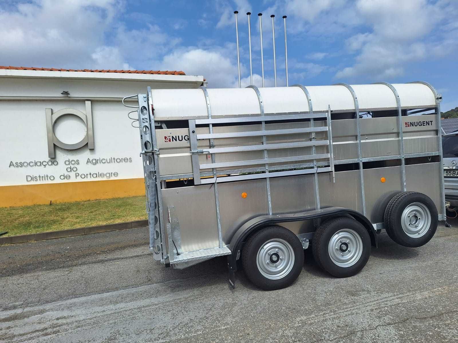 Reboque Nugent Modelo LC3618H /Gado
