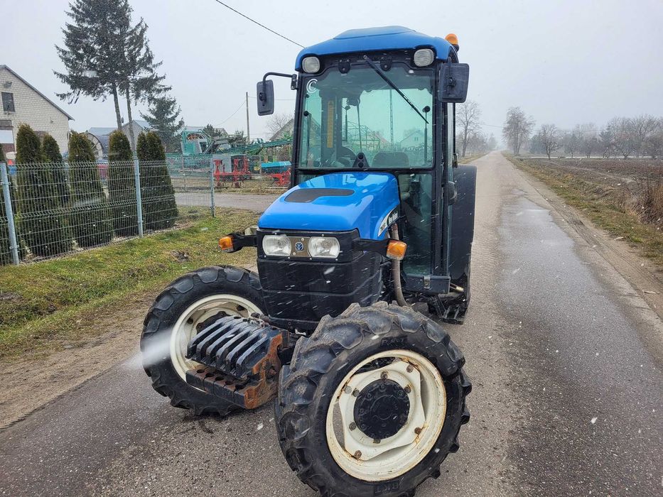 Ciągnik sadowniczy NEW HOLLAND TN 95F renault massey deutz fendt